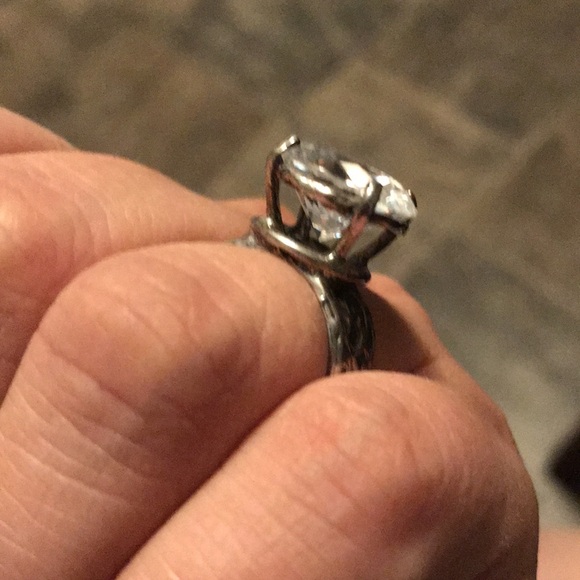 Size 6.5 sterling made in Israel ring large cz statement cocktail ring - Picture 11 of 11